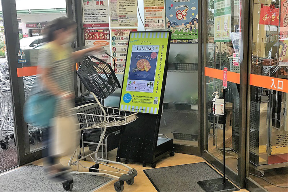 店頭デジタルサイネージ設置